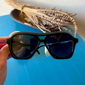 Black Le Spec Sunglasses